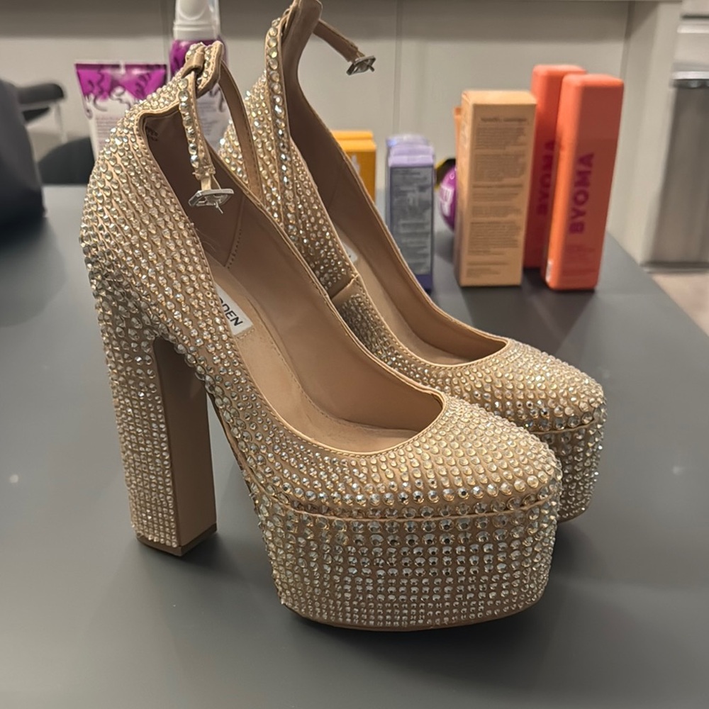 Steve Madden Gold Platform Heels
